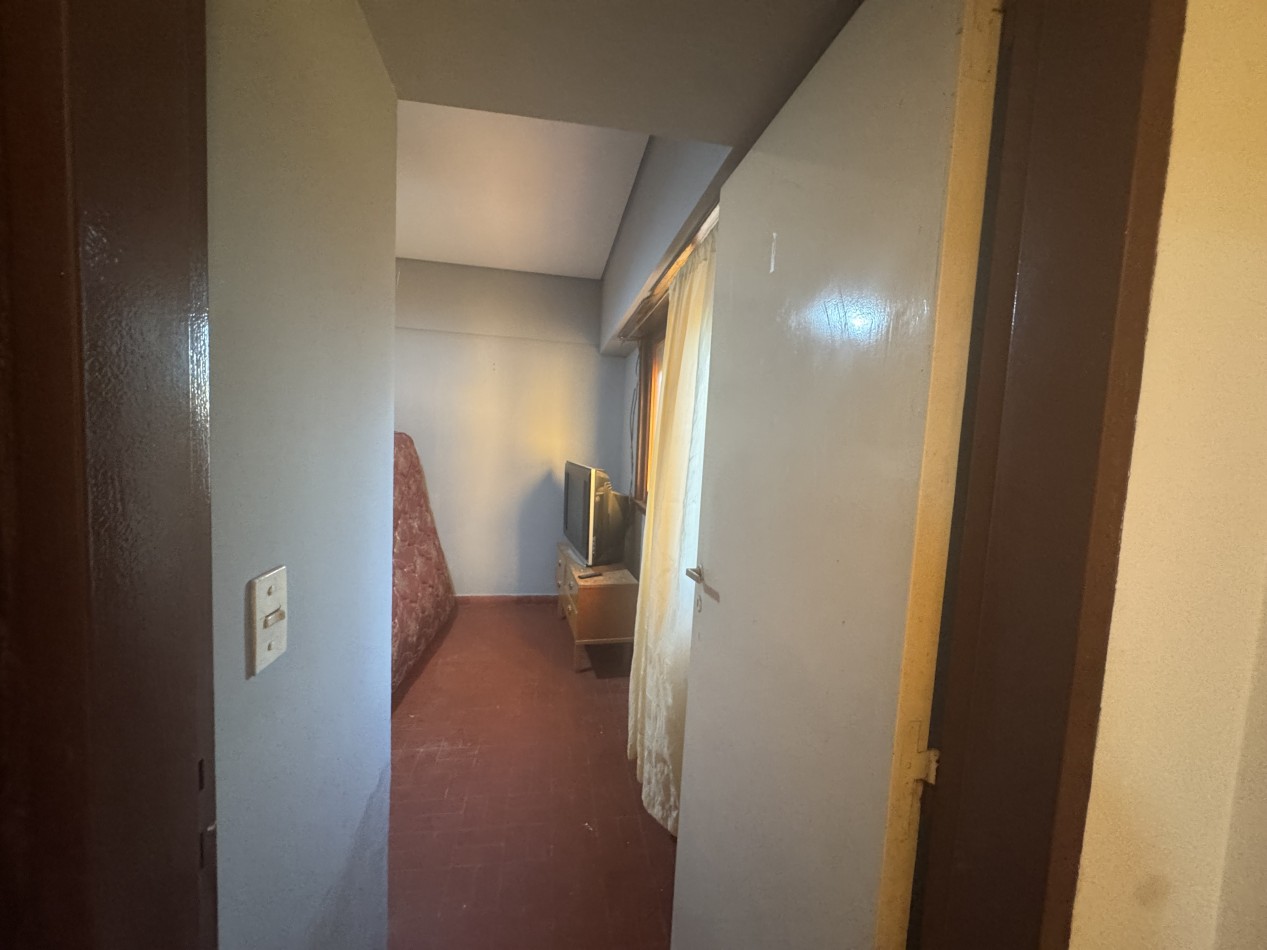 Depto 2 amb. 4to piso L Edificio French 