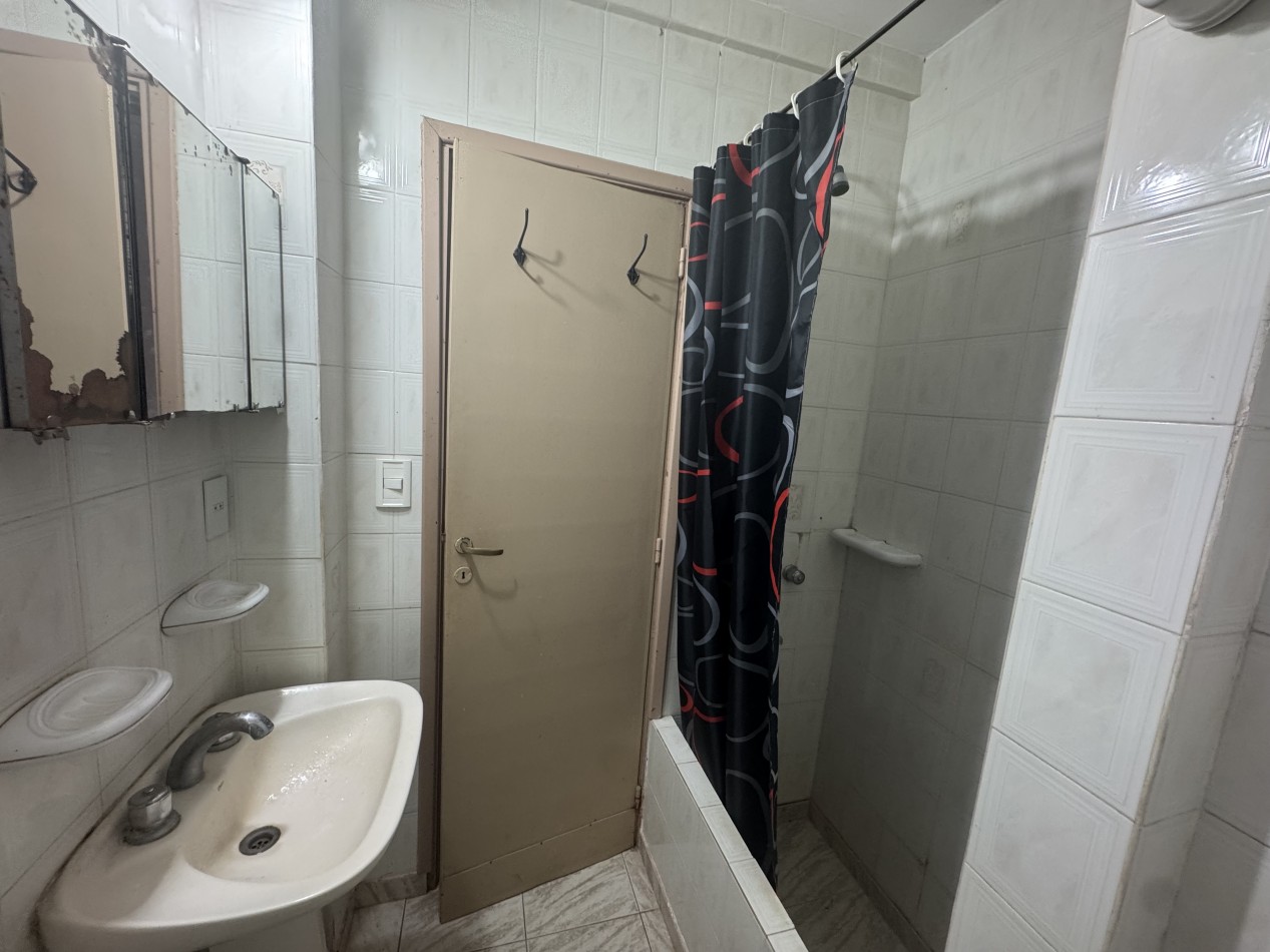 Monoambiente c/patio centrico Edificio Ipanema a 50 Mts del mar