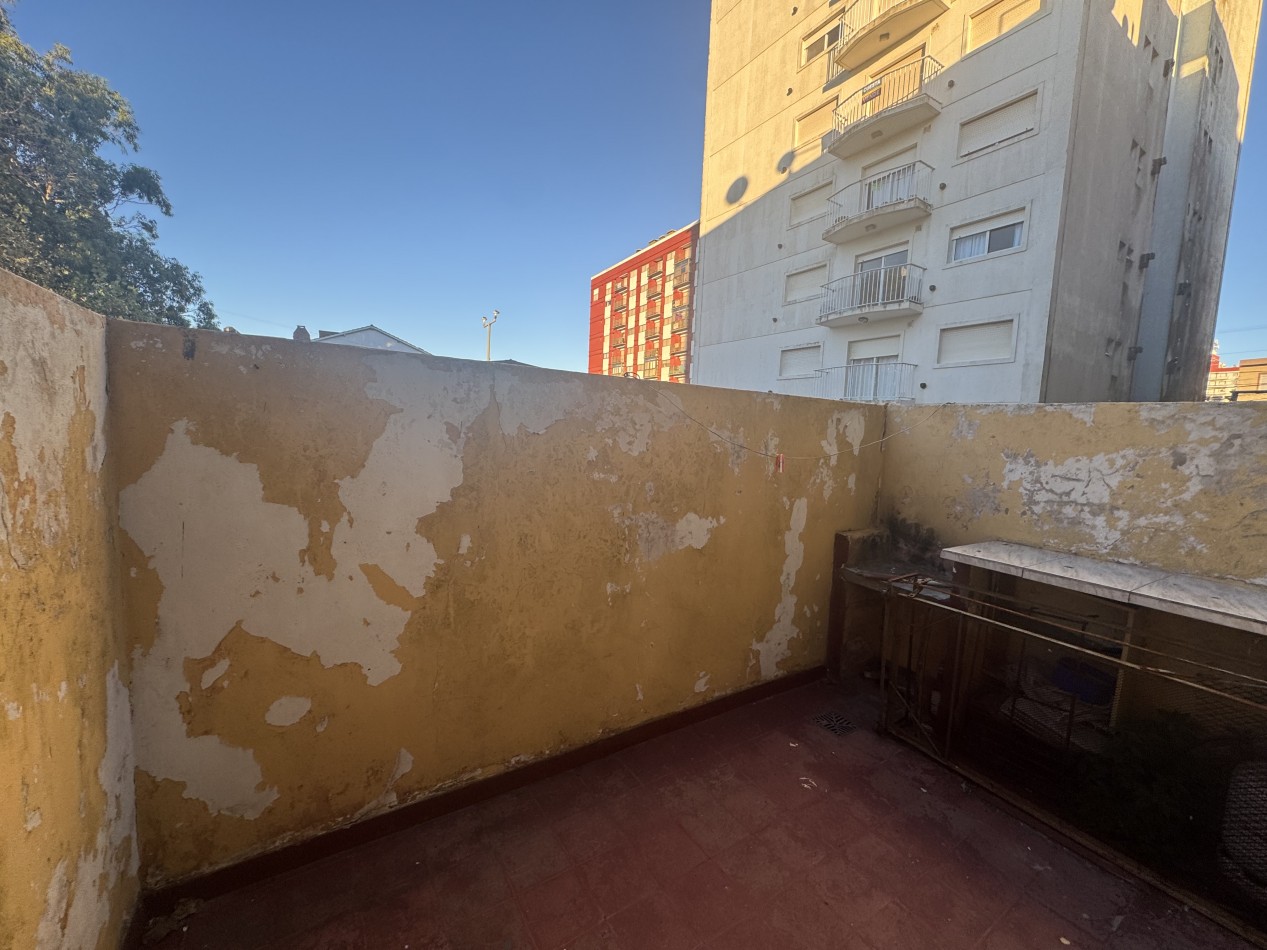 Monoambiente c/patio centrico Edificio Ipanema a 50 Mts del mar