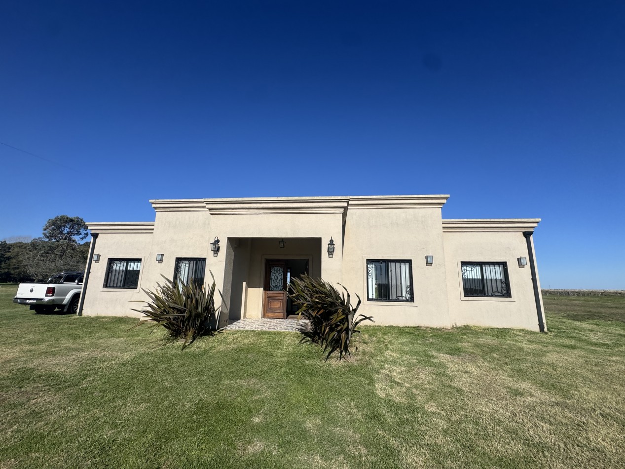 Soñada Chacra 17.000M2 con moderna Casa 5 Amb