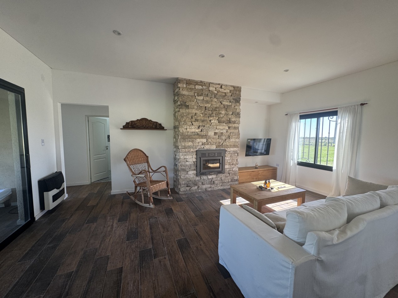 Soñada Chacra 17.000M2 con moderna Casa 5 Amb