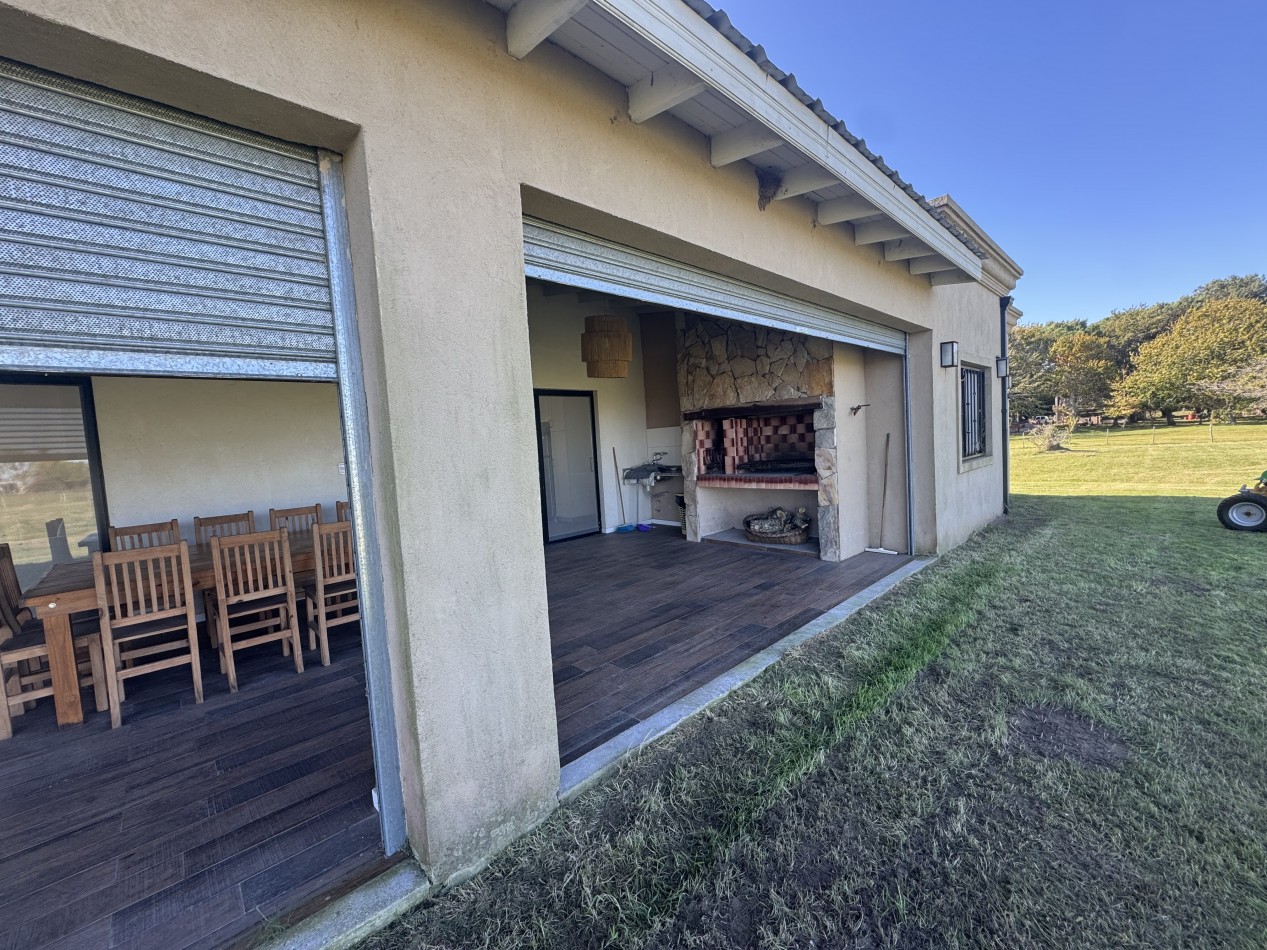 Soñada Chacra 17.000M2 con moderna Casa 5 Amb