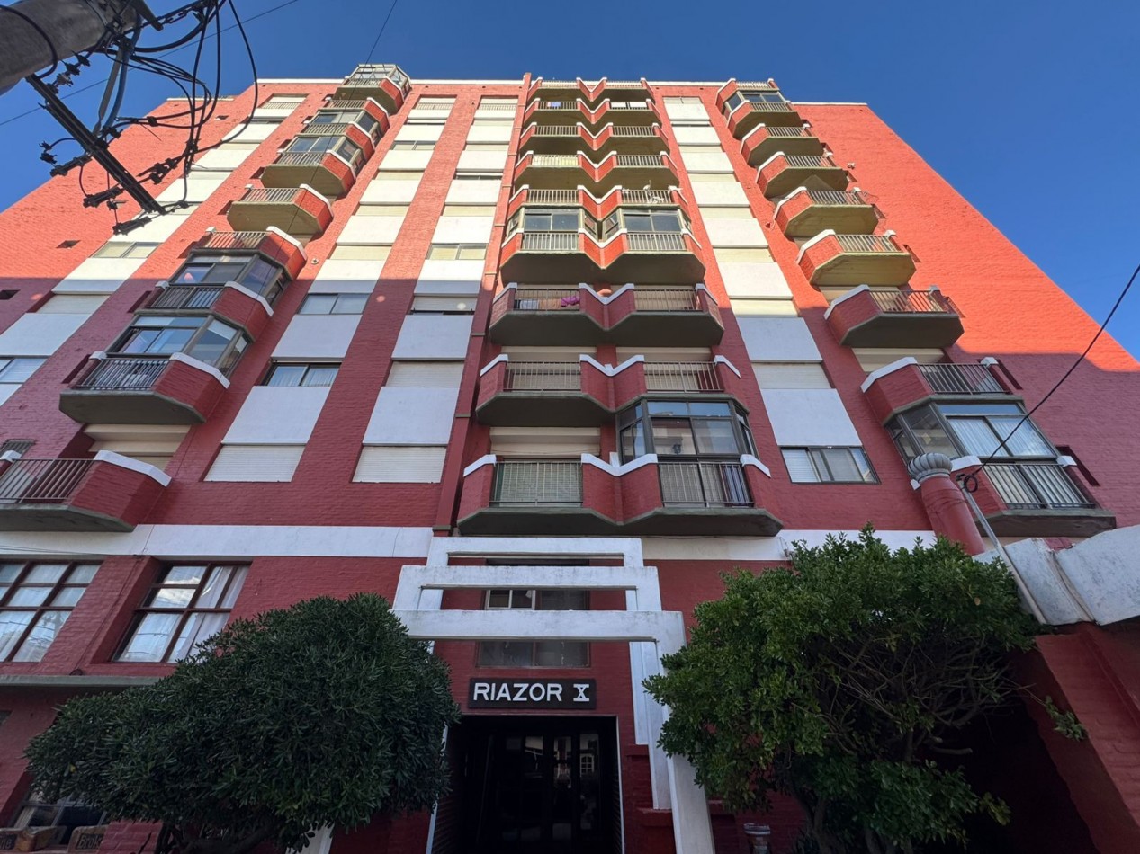 Venta de Local Comercial de 49 m² - No Incluye Fondo de Comercioq