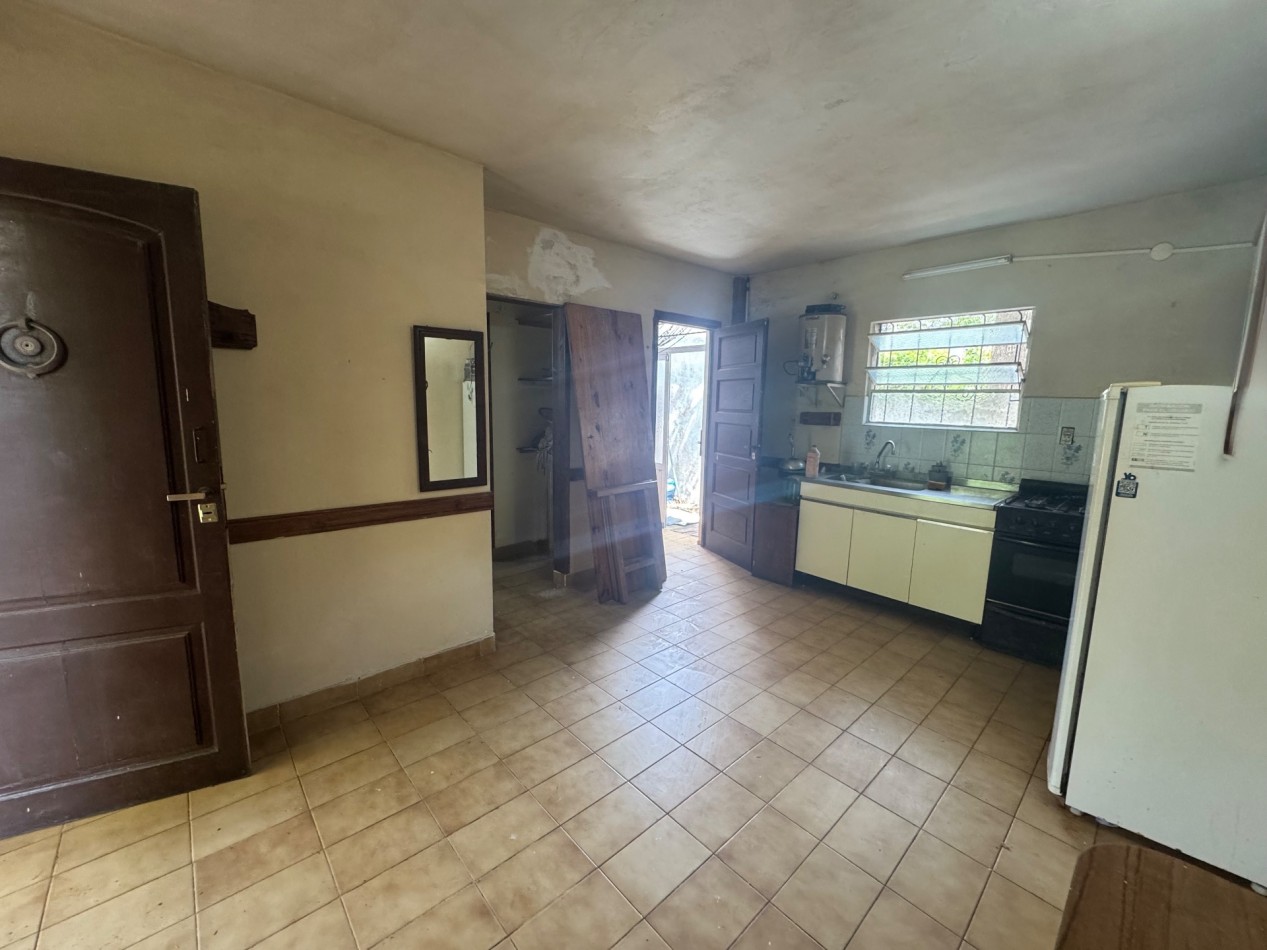 Casa 2 amb a refaccionar en zona norte 