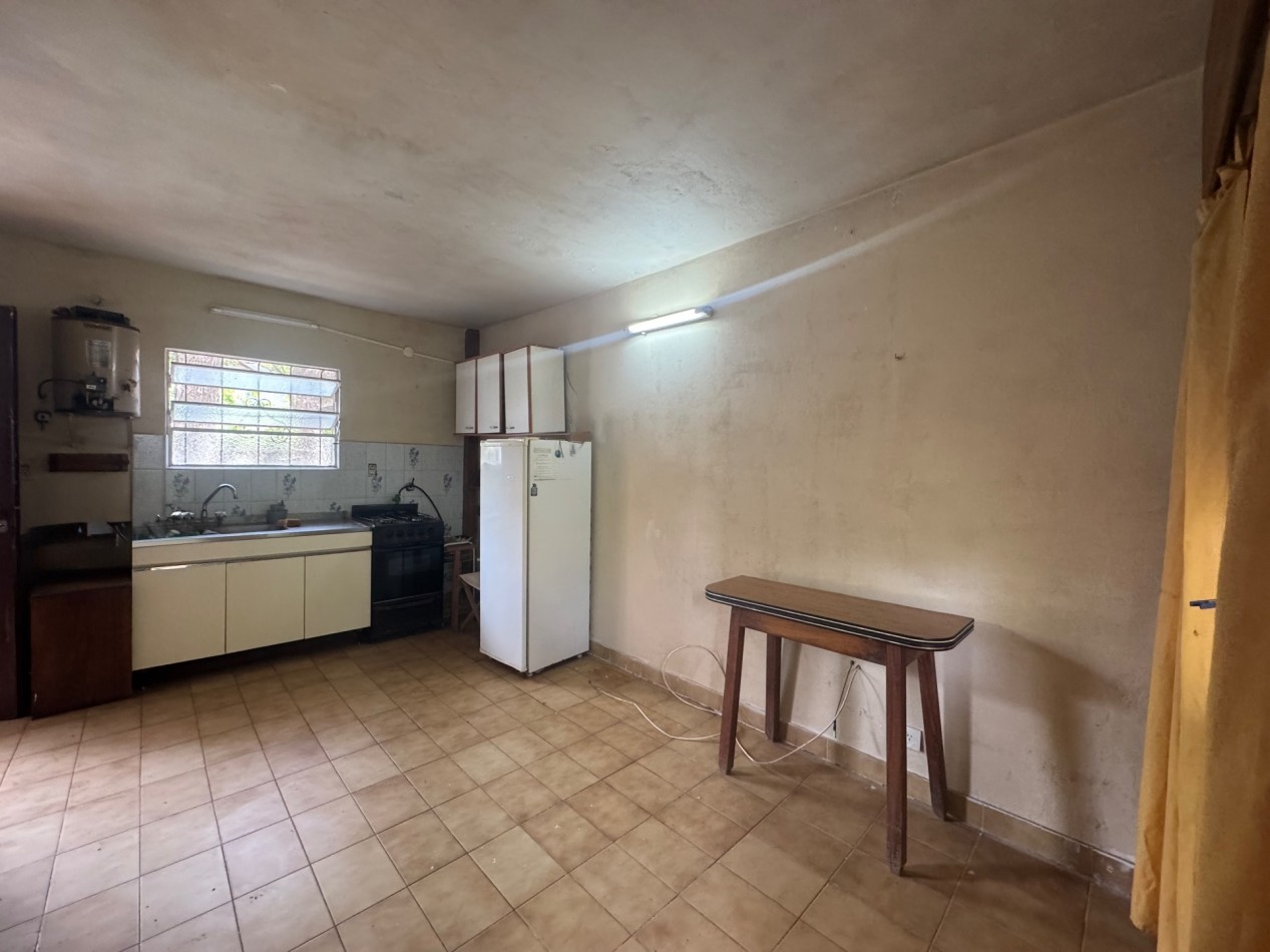 Casa 2 amb a refaccionar en zona norte 