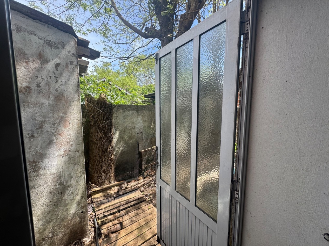 Casa 2 amb a refaccionar en zona norte 