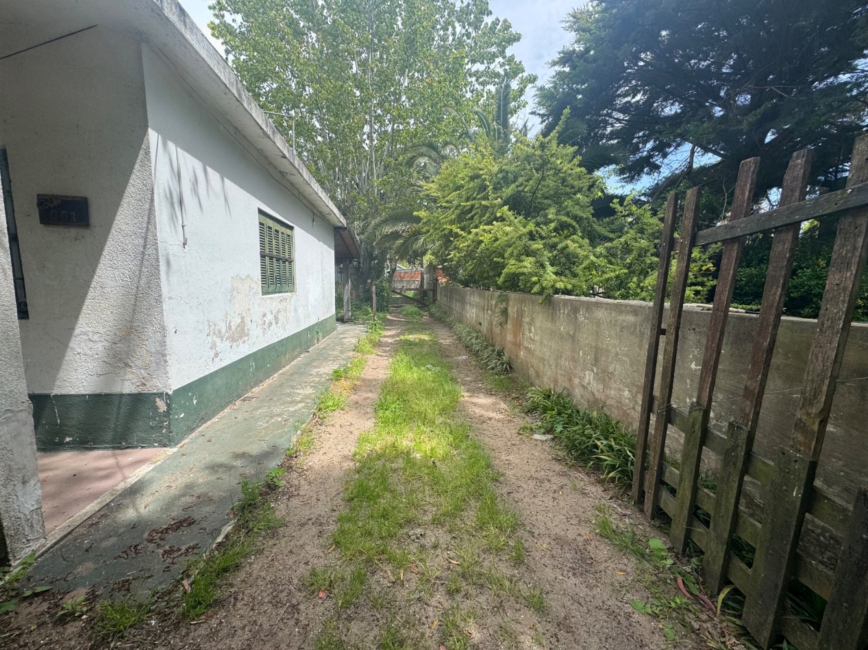 Casa 2 amb a refaccionar en zona norte 