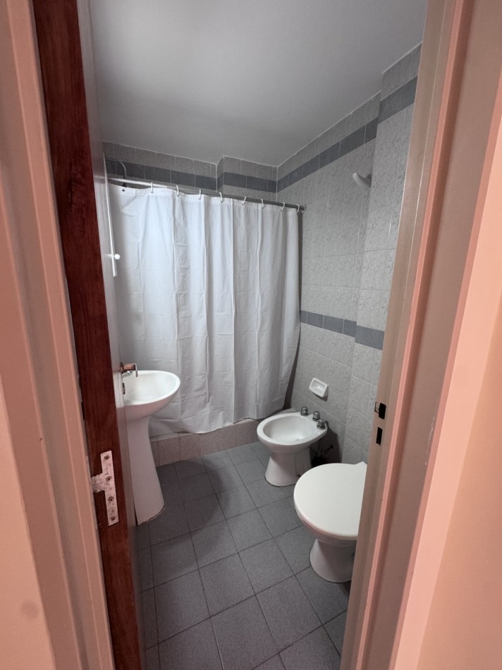 Depto 2 Amb con 2 cocheras 