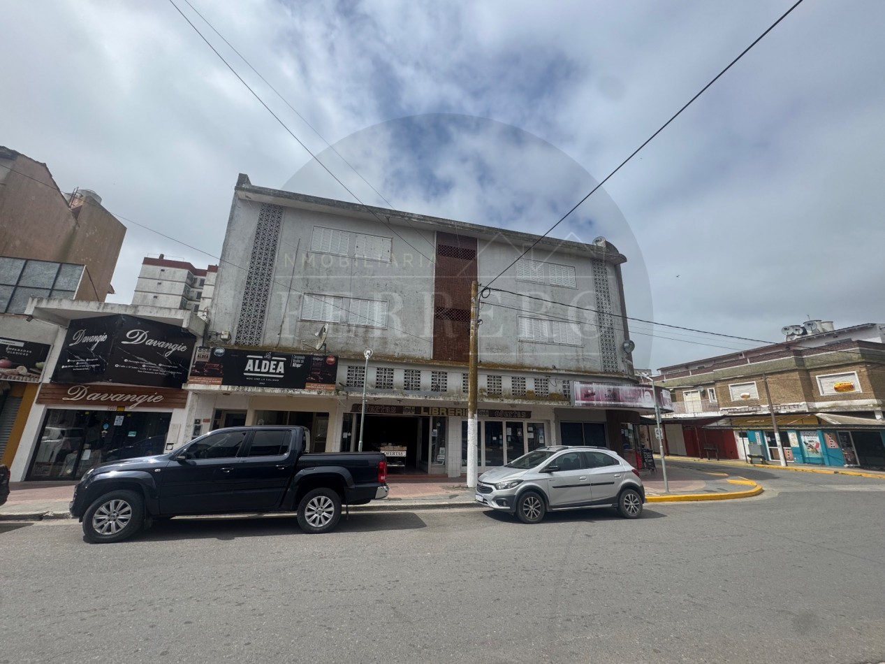 Monoambiente sobre Peatonal 
