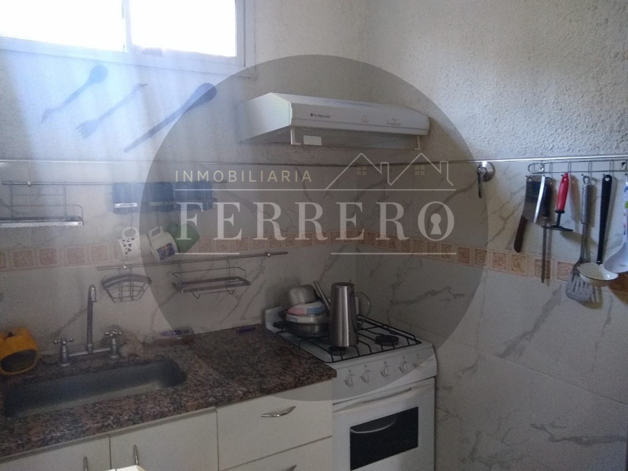 5 DEPTOS EN BLOCK EN BARRIO TALA