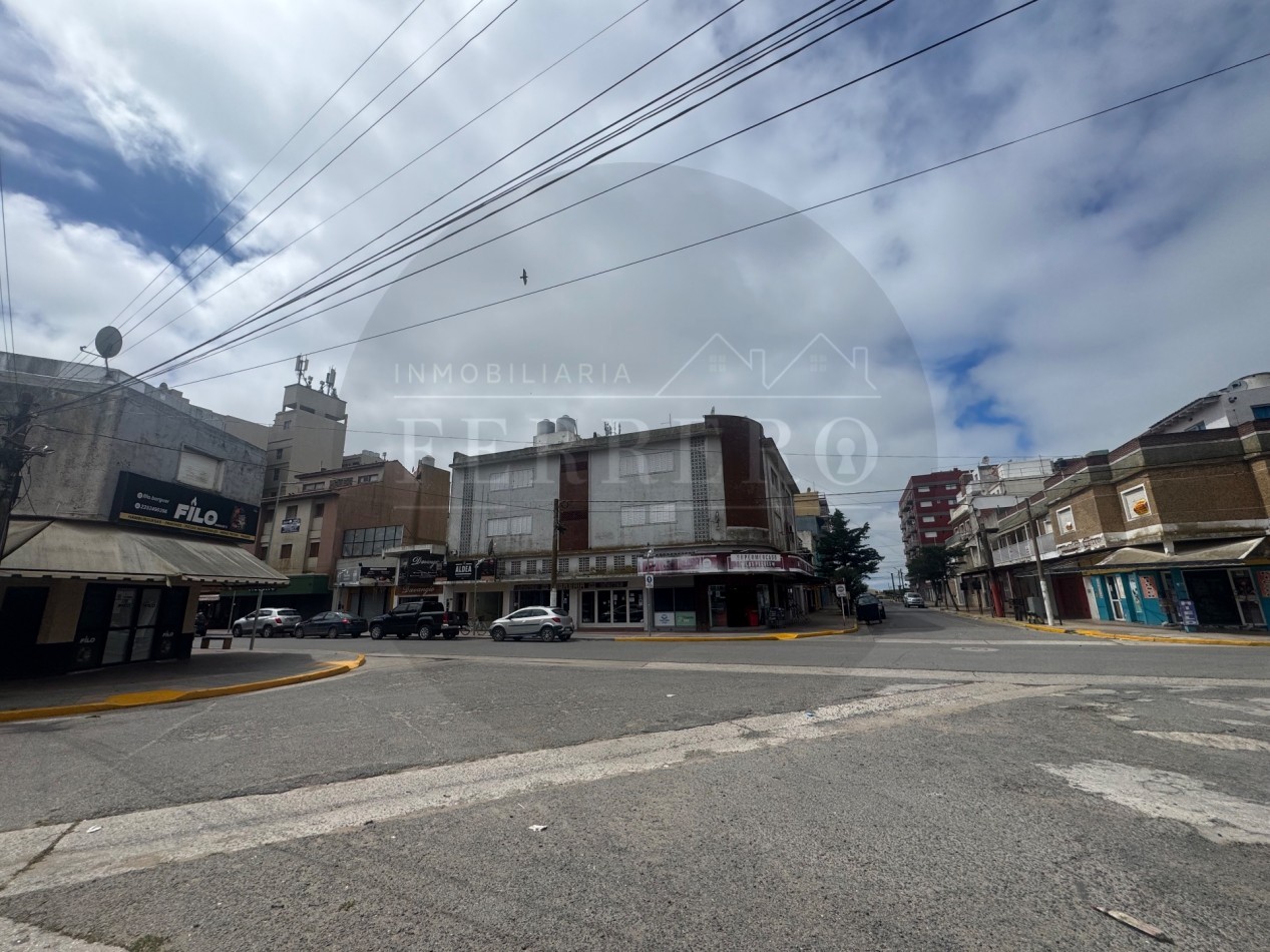 Monoambiente sobre Peatonal 