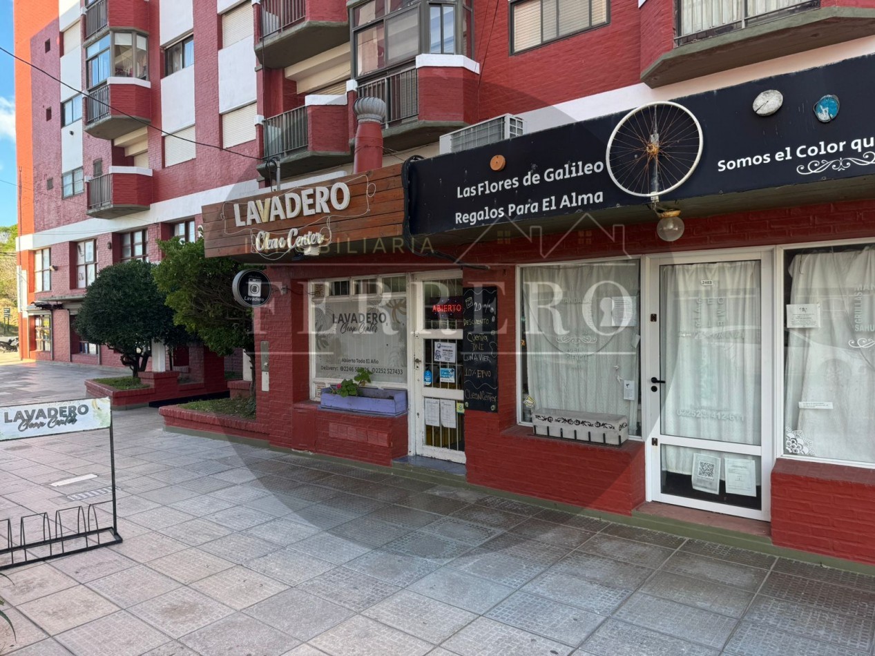 Venta de Local Comercial de 49 m² - No Incluye Fondo de Comercioq