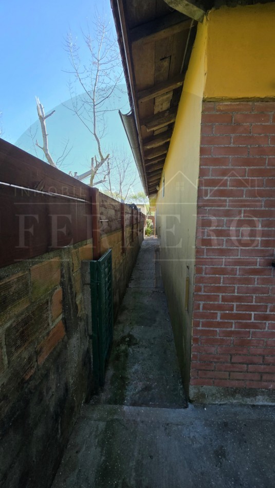 Venta 2 PH en Block con Jardin, Galpon y Entrada Vehicular - San Clemente 