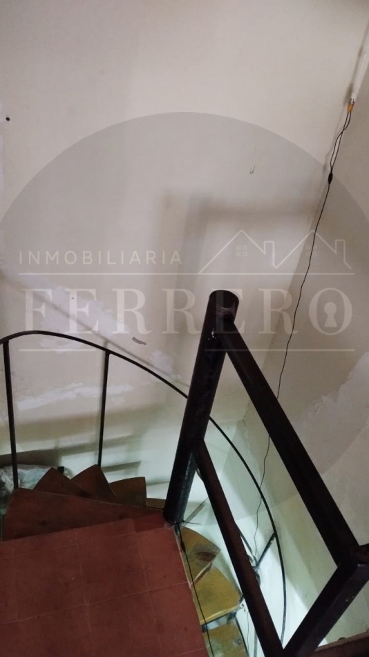 Venta de Local Comercial de 49 m² - No Incluye Fondo de Comercioq