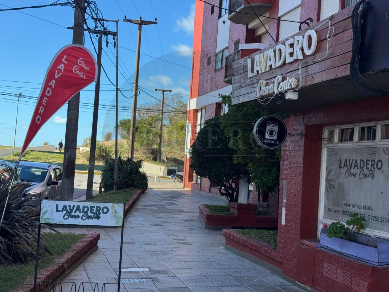 Venta de Local Comercial de 49 m² - No Incluye Fondo de Comercioq