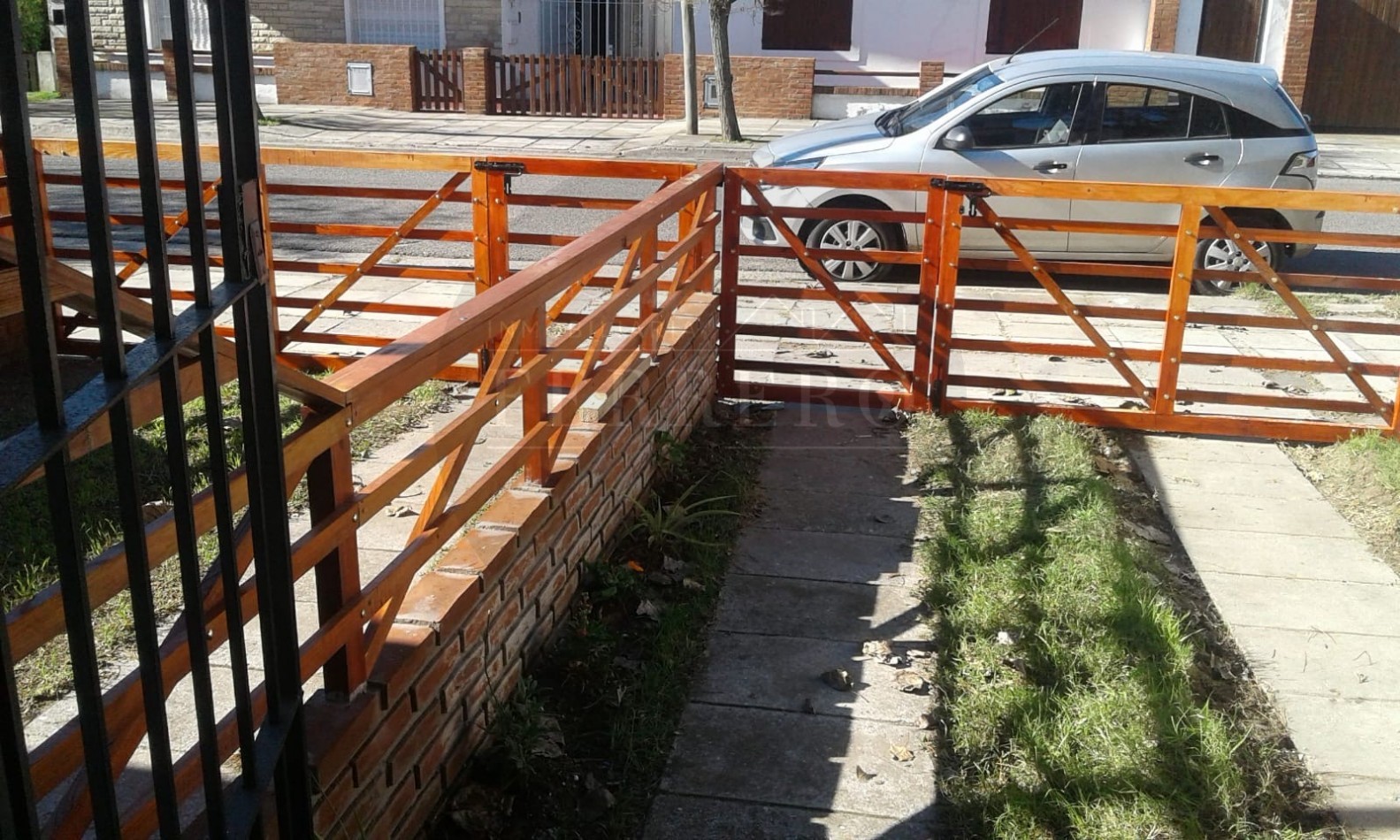 Duplex de 3 Ambientes con Patio, Parrilla y Gas Natural a 350 m del Mar