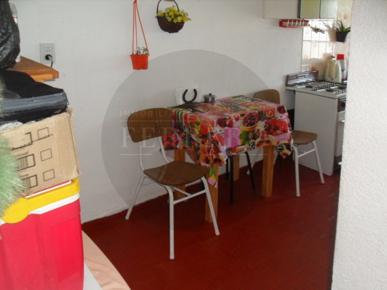 Departamento de 2 Ambientes en Venta en San Clemente del Tuyu - Sobre Avenida San Martin, Sin Expensas
