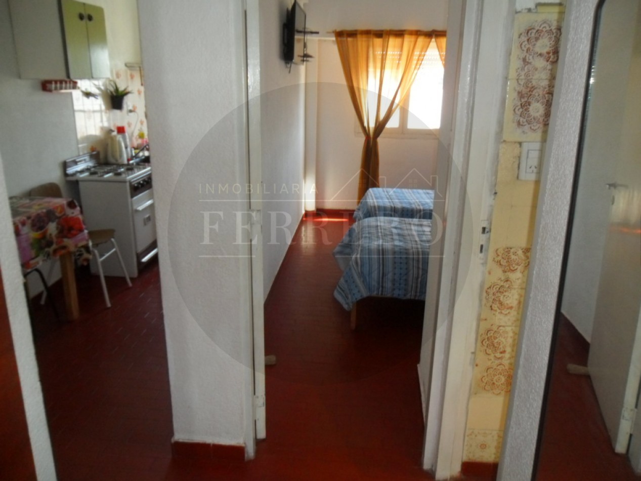 Departamento de 2 Ambientes en Venta en San Clemente del Tuyu - Sobre Avenida San Martin, Sin Expensas