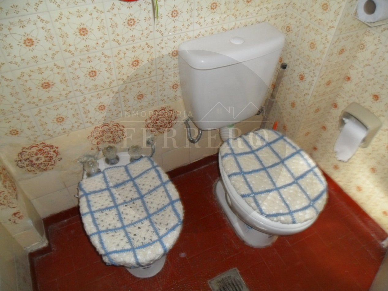 Departamento de 2 Ambientes en Venta en San Clemente del Tuyu - Sobre Avenida San Martin, Sin Expensas