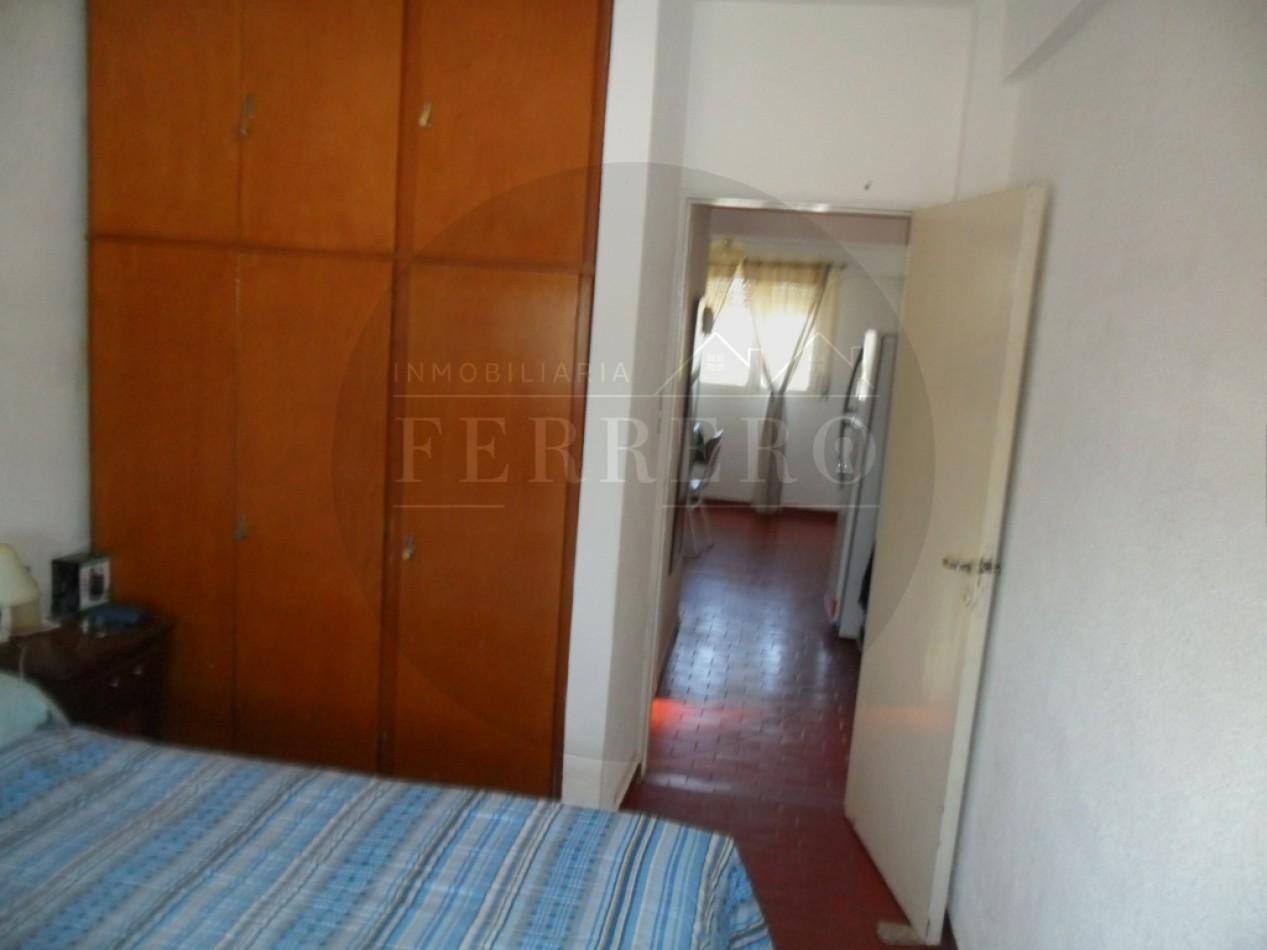 Departamento de 2 Ambientes en Venta en San Clemente del Tuyu - Sobre Avenida San Martin, Sin Expensas