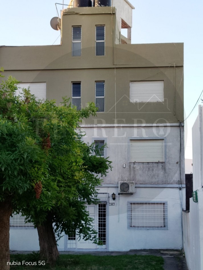 Departamento de 2 Ambientes en Venta en San Clemente del Tuyu - Sobre Avenida San Martin, Sin Expensas