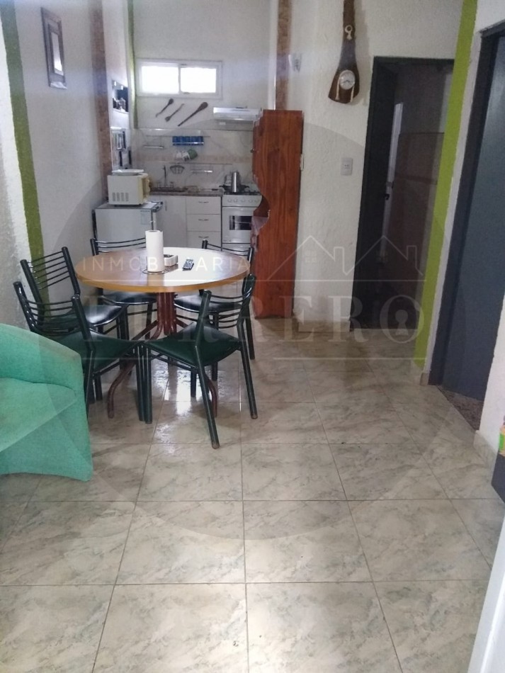 5 DEPTOS EN BLOCK EN BARRIO TALA