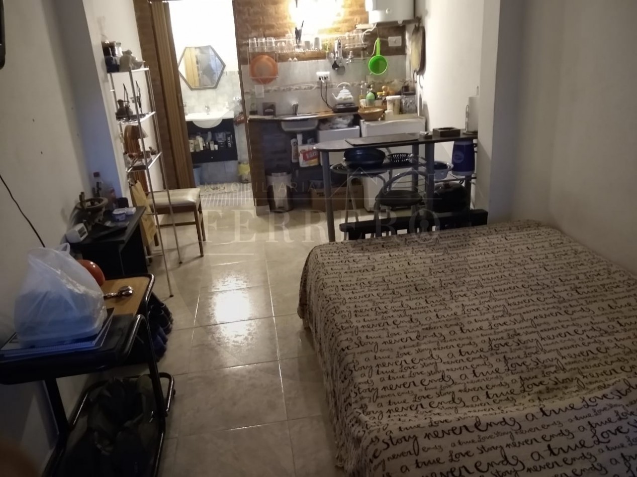 5 DEPTOS EN BLOCK EN BARRIO TALA