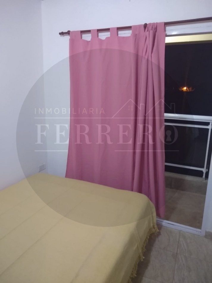 5 DEPTOS EN BLOCK EN BARRIO TALA
