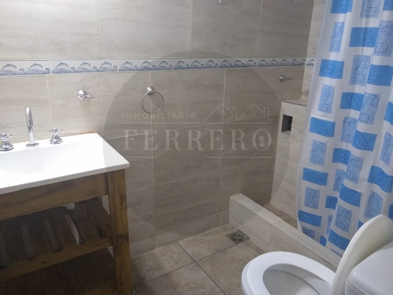 5 DEPTOS EN BLOCK EN BARRIO TALA