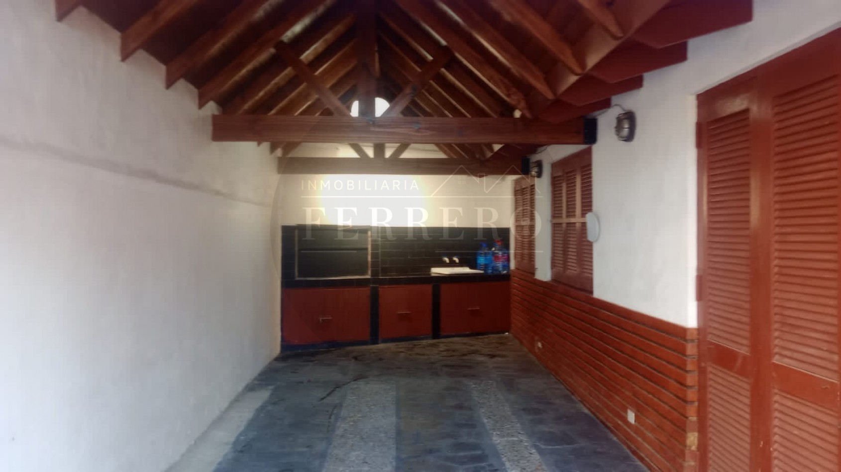 Casa centrica 4 Amb con garaje