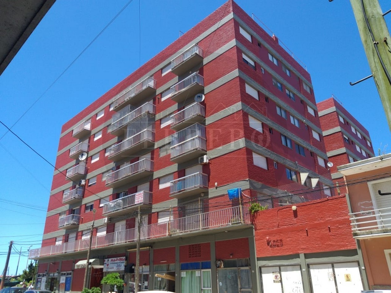 Departamento de 2 Ambientes con Patio y Parrilla a Metros del Mar en San Clemente