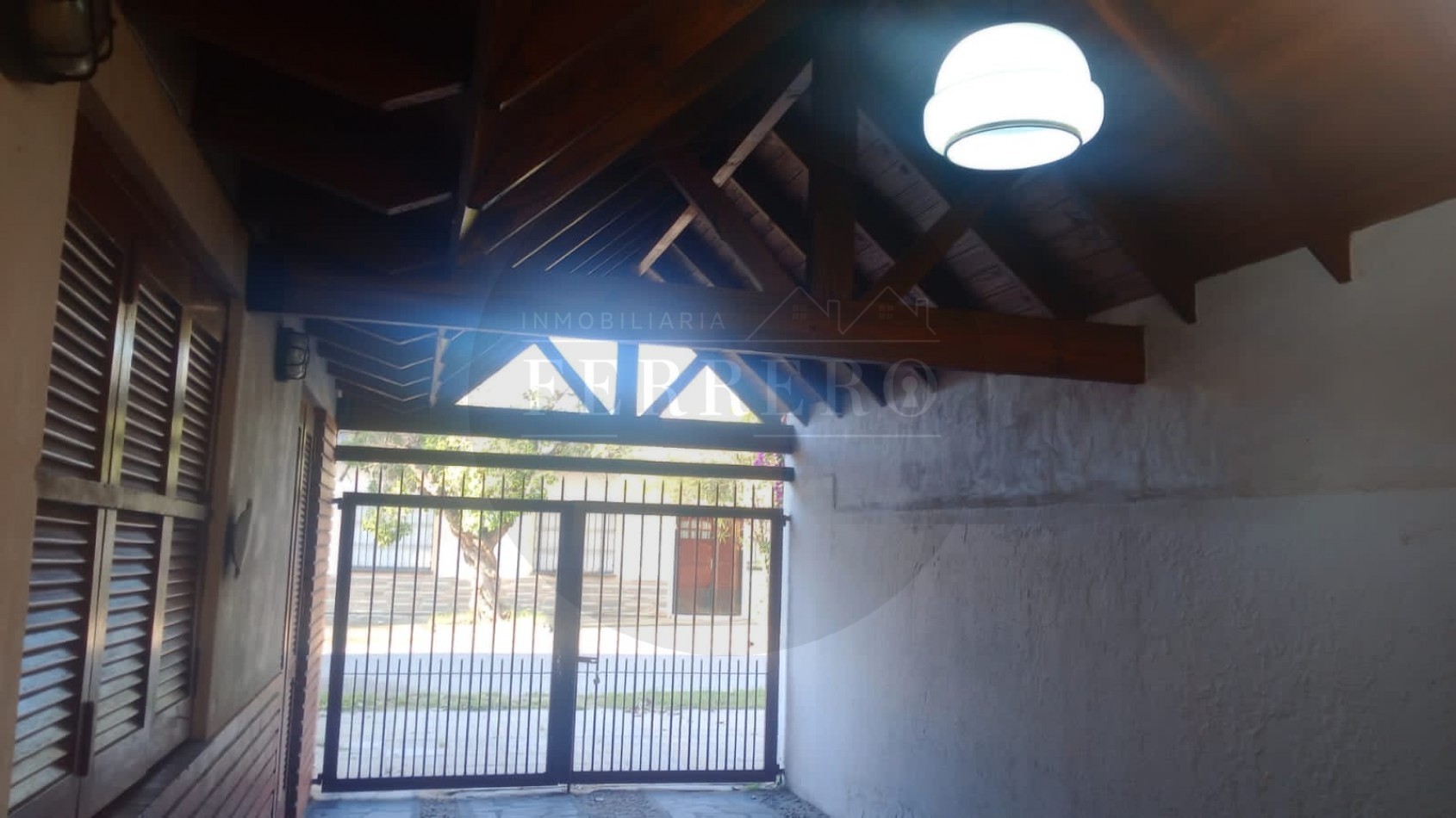 Casa centrica 4 Amb con garaje