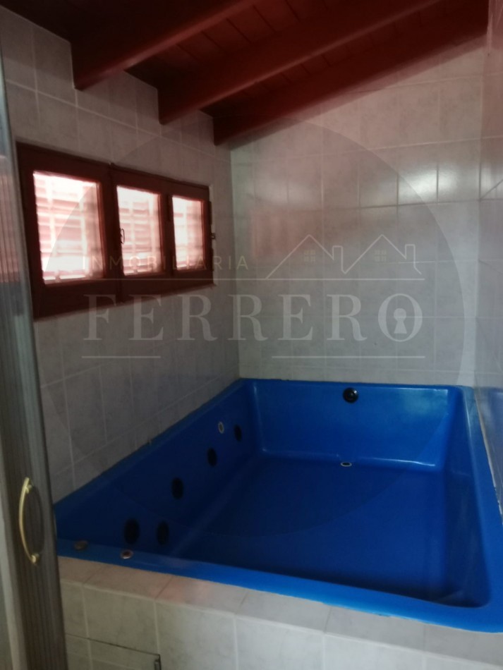 Casa centrica 4 Amb con garaje