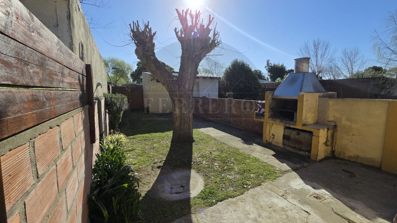 Venta 2 PH en Block con Jardin, Galpon y Entrada Vehicular - San Clemente 