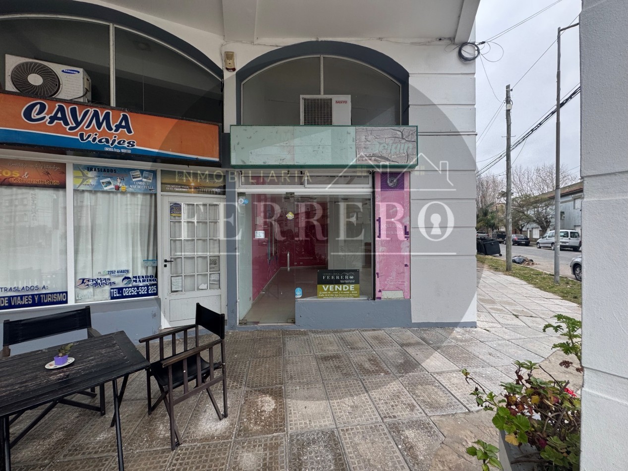 Local frente a Boulevard con excelente exposicion 