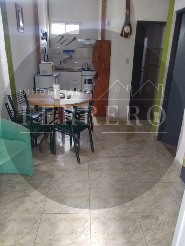 5 DEPTOS EN BLOCK EN BARRIO TALA