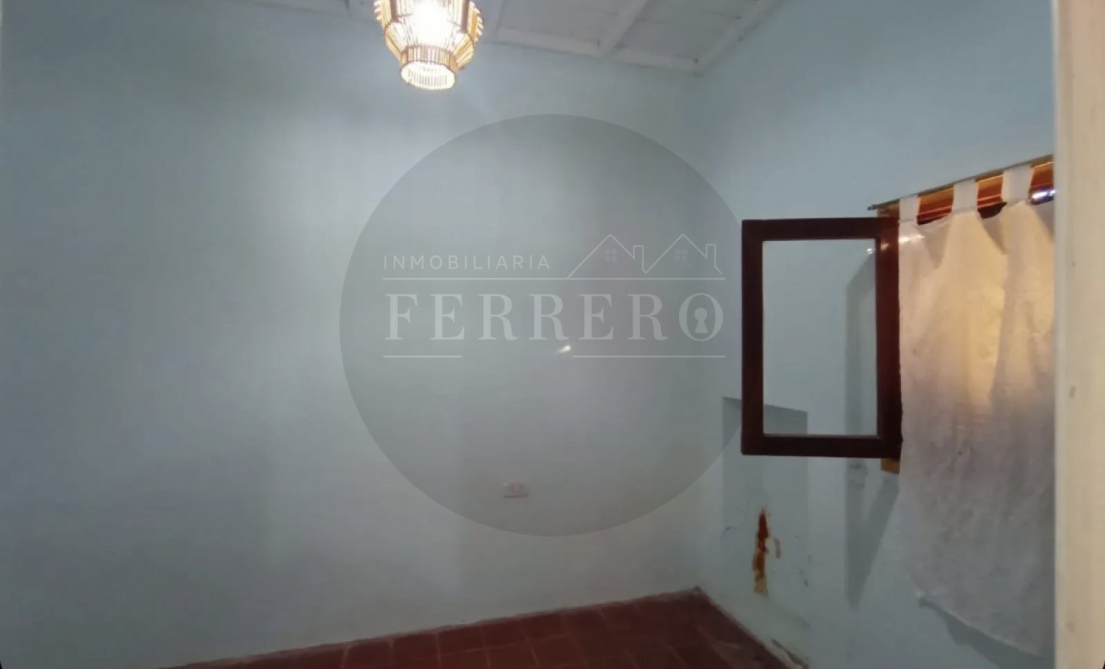 CASA PARA DISFRUTAR TODO EL AÑO- 4 AMBIENTES, IMPECABLE ! 