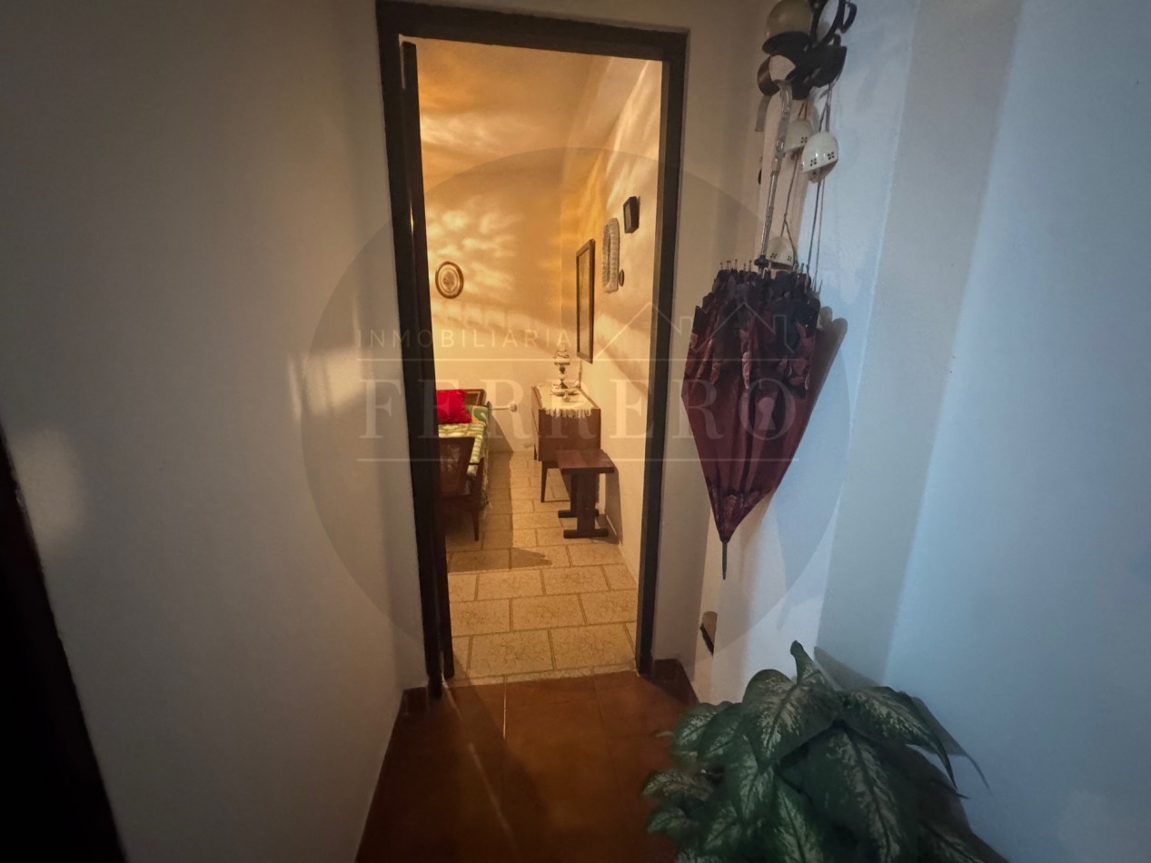 Propiedad Multifuncional con Tres Espacios Habitables y Gran Lote de 1.100m2