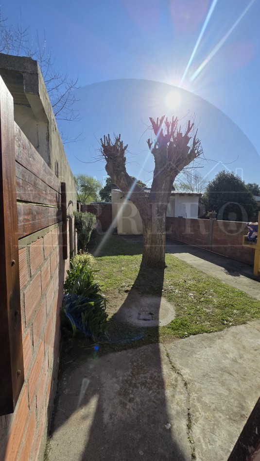 Venta 2 PH en Block con Jardin, Galpon y Entrada Vehicular - San Clemente 