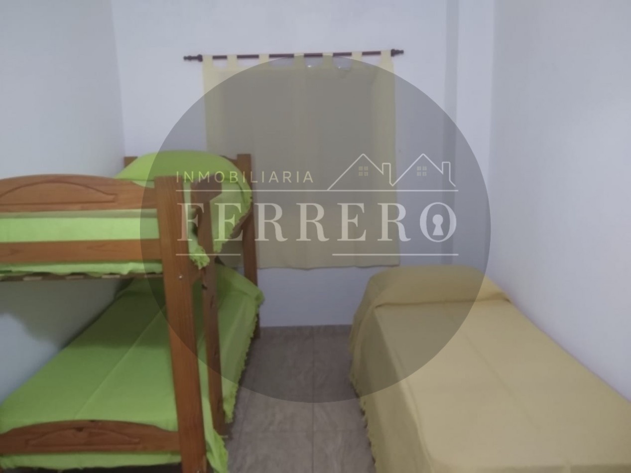 5 DEPTOS EN BLOCK EN BARRIO TALA