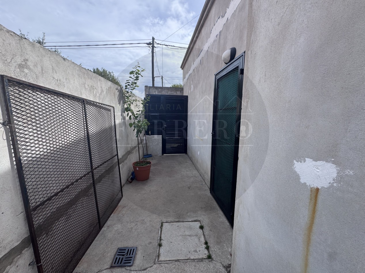 Casa 3 Amb con Local apto credito hipotecario 