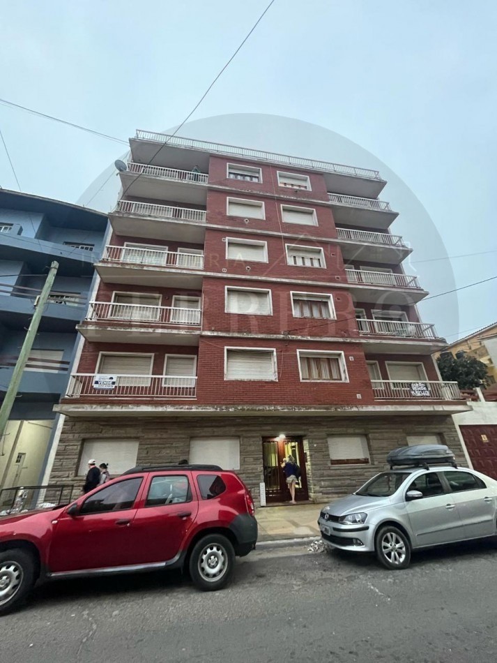 OPORTUNIDAD DEPTO CENTRICO 3 AMB AL FRENTE