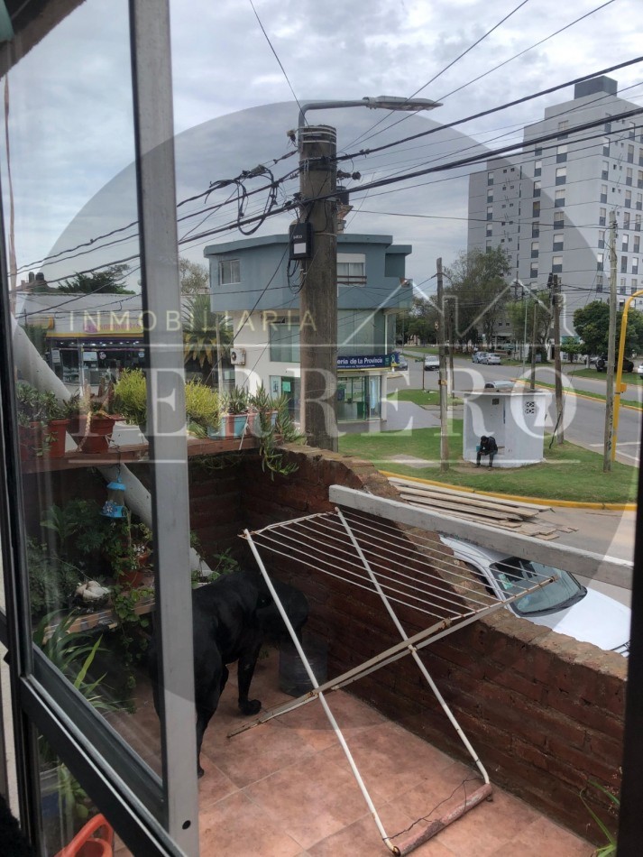 Oportunidad de Inversion: Complejo de 3 Unidades con Balcon y Parrilla