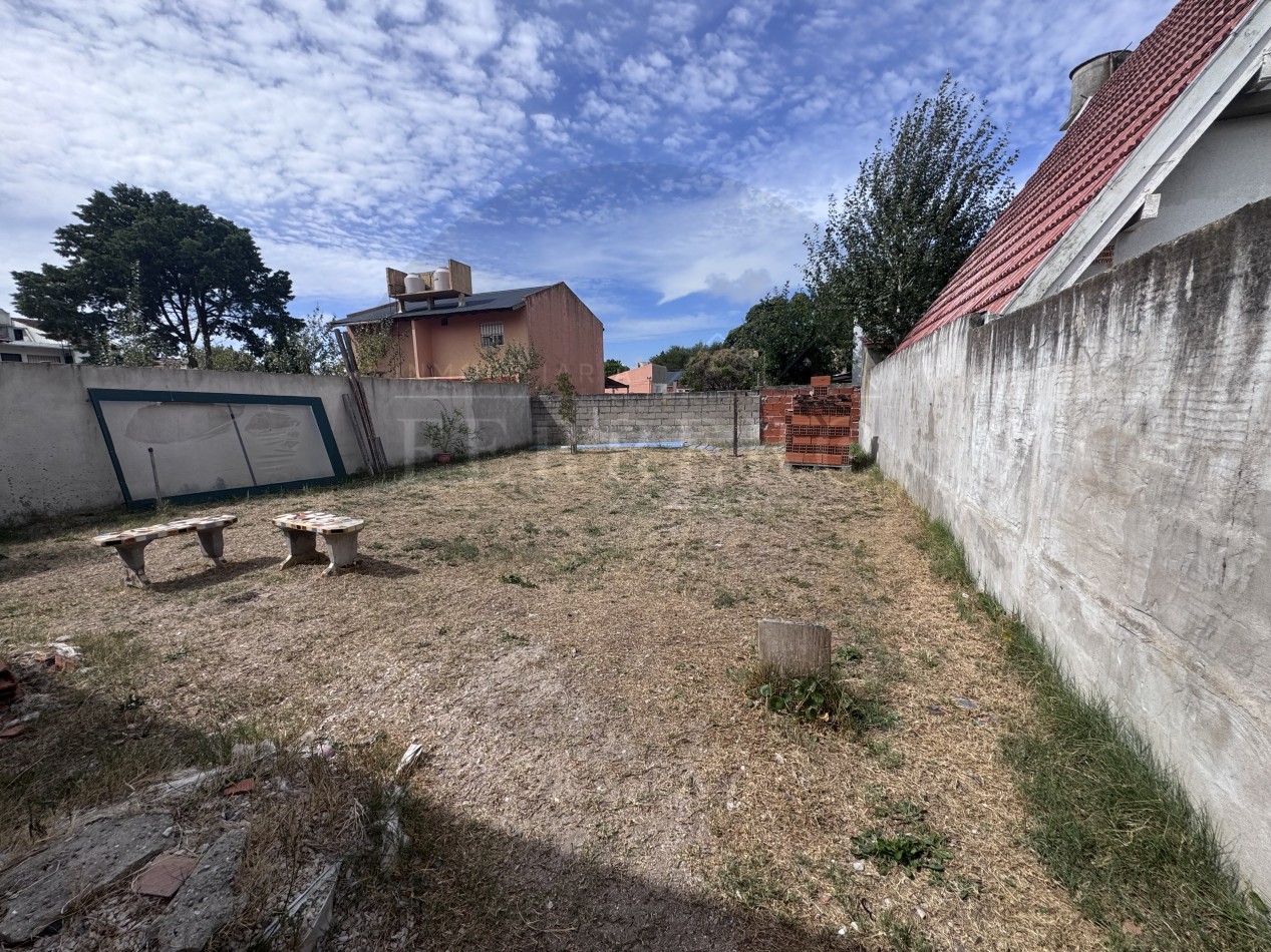 Casa 3 Amb con Local apto credito hipotecario 