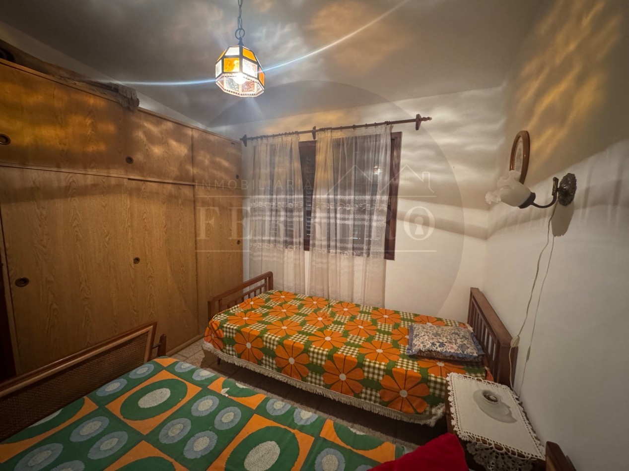Propiedad Multifuncional con Tres Espacios Habitables y Gran Lote de 1.100m2