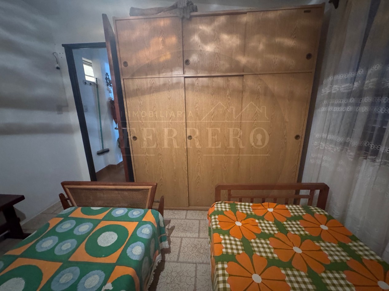 Propiedad Multifuncional con Tres Espacios Habitables y Gran Lote de 1.100m2