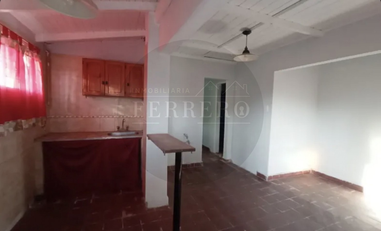 CASA PARA DISFRUTAR TODO EL AÑO- 4 AMBIENTES, IMPECABLE ! 