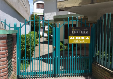 Depto en PB 2 amb. con patio en Plena Avda.