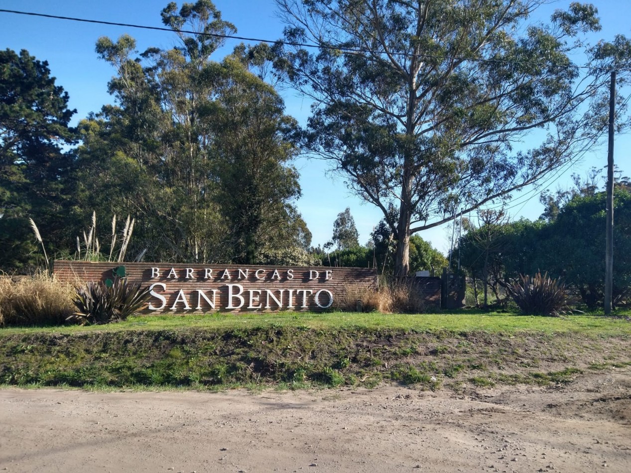 Casa con piscina en Barrio Privado Barrancas de San Benito