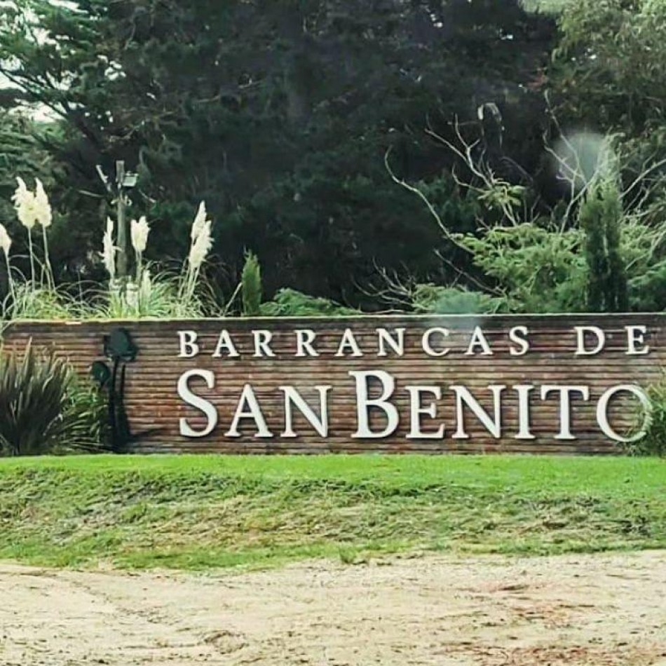 TERRENO EN BARRANCAS DE SAN BENITO